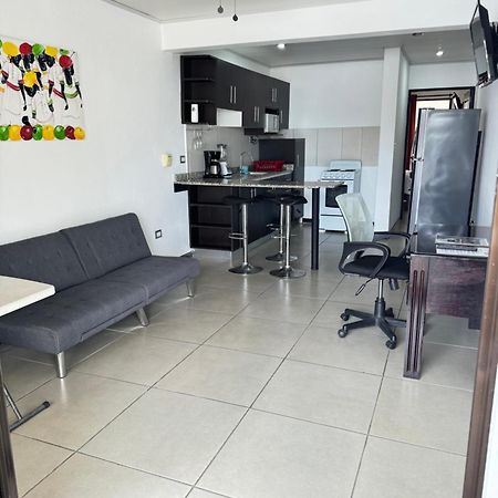 Maria'S Apartments Αλαχουέλα Εξωτερικό φωτογραφία
