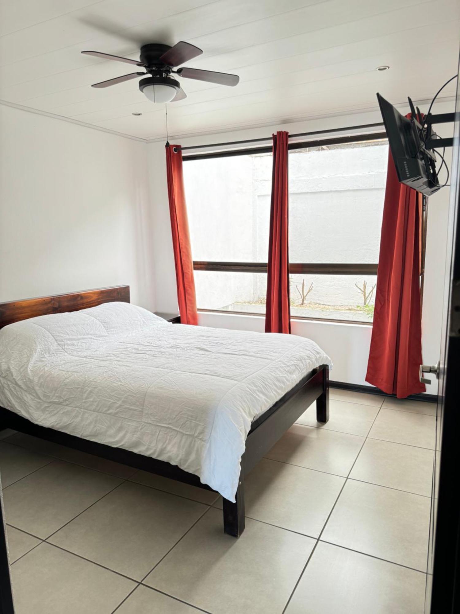 Maria'S Apartments Αλαχουέλα Εξωτερικό φωτογραφία
