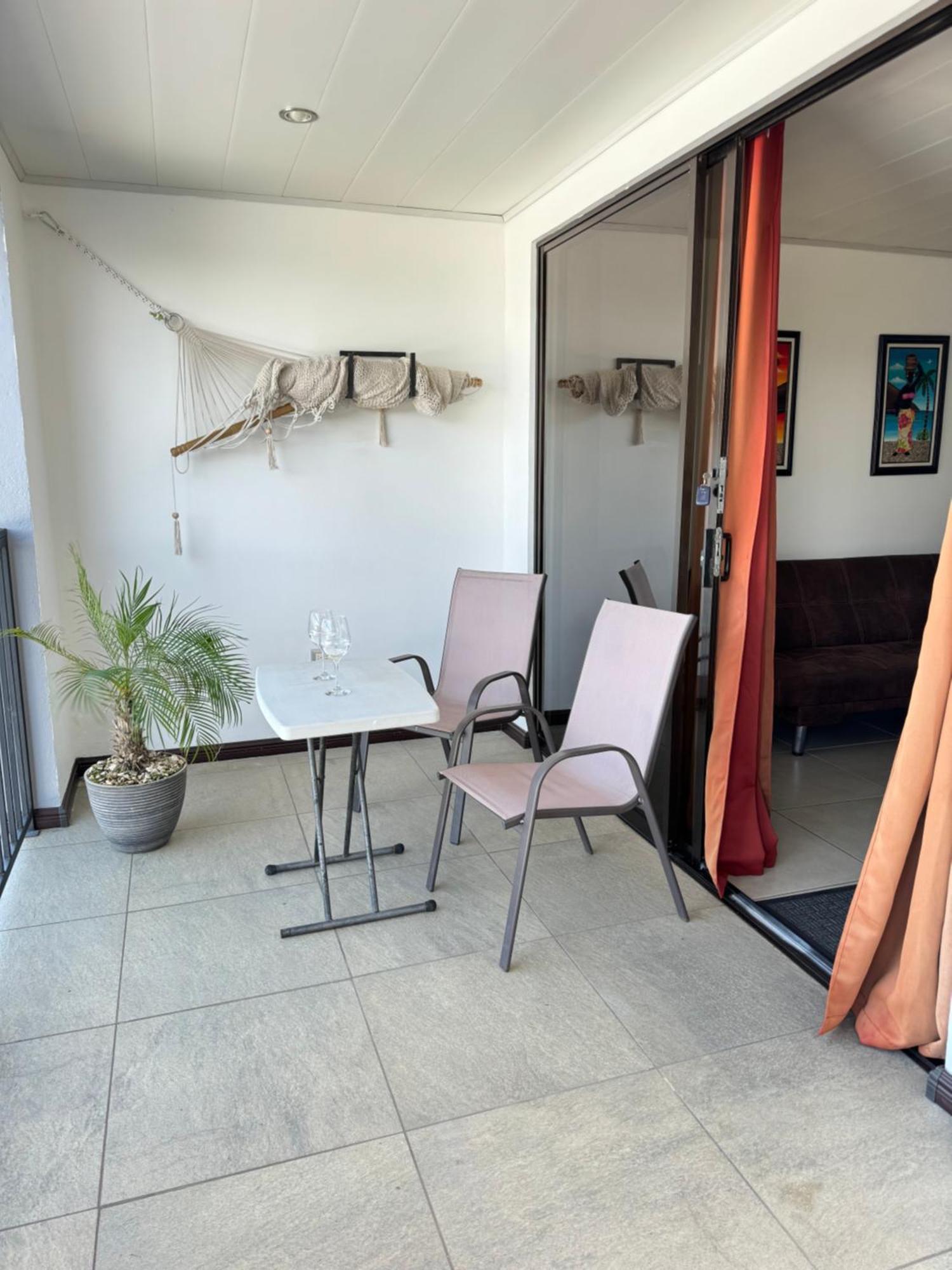Maria'S Apartments Αλαχουέλα Εξωτερικό φωτογραφία